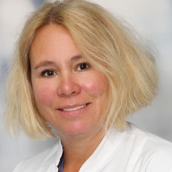 Dr. med. Almut Goll