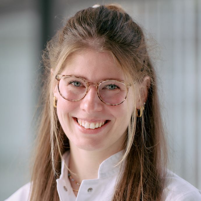 Frau Mirjam Ruf