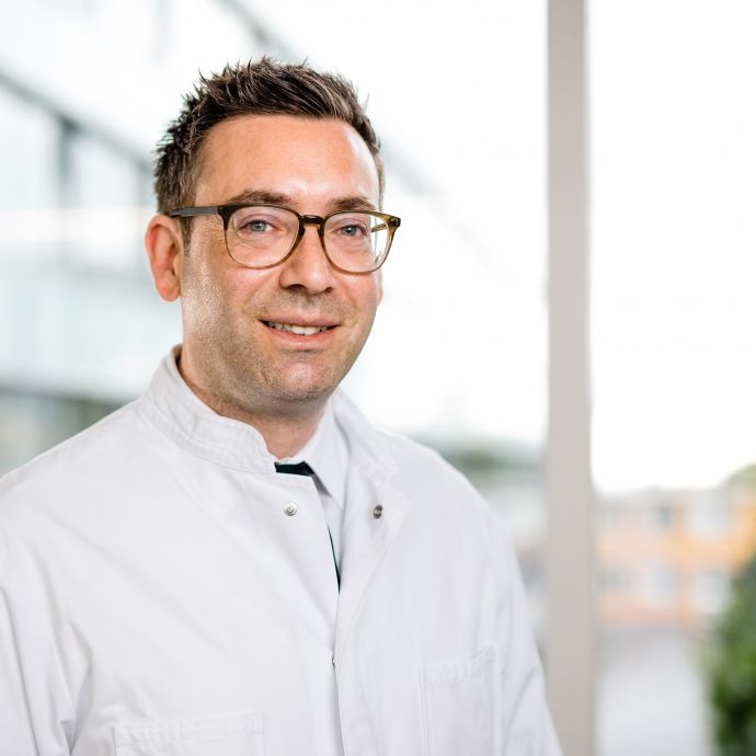 Prof. Dr. Simon Greulich