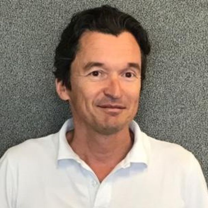 Dr. med. Dominik Bleß-Martenson