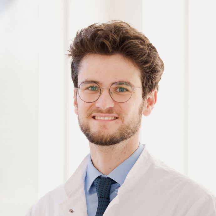 Herr Lukas Feil