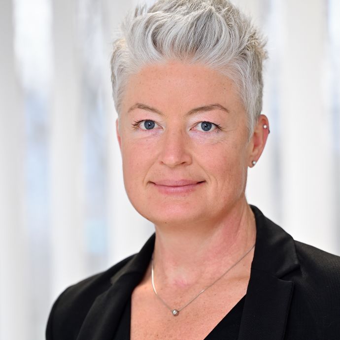 Frau Konstanze Weinert, M.A.