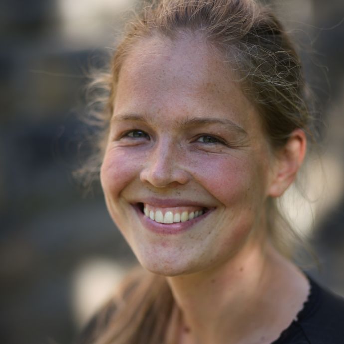 Dr. Leona Hellwig