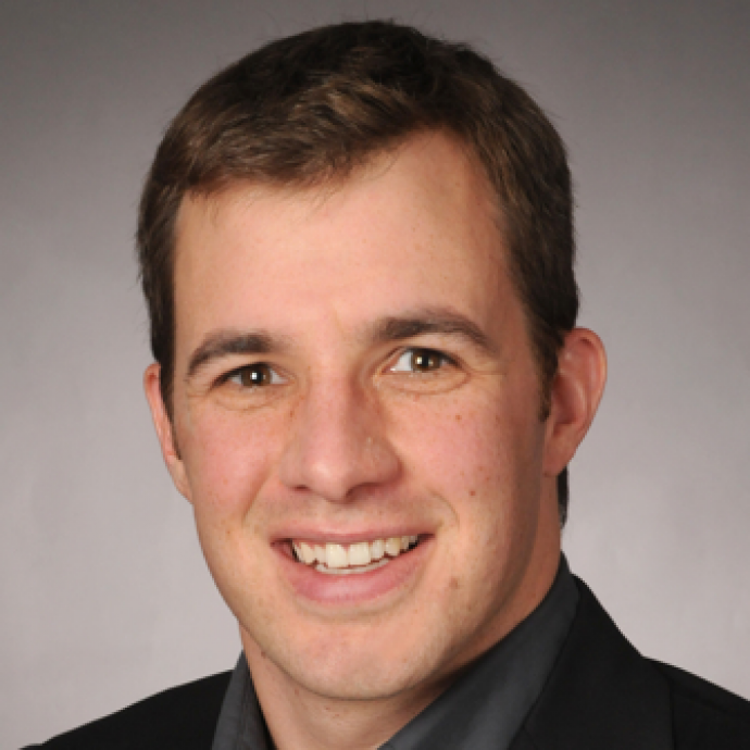 Dr. Karsten Rauss