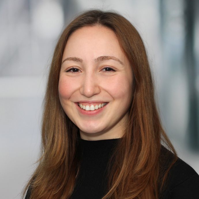 Frau Hazal Ergelen