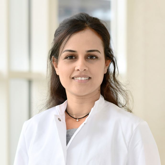 Dr. Khouloud Poli