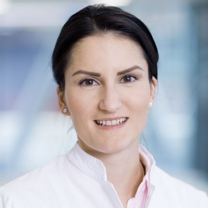 Dr. med. Sarah Mathes