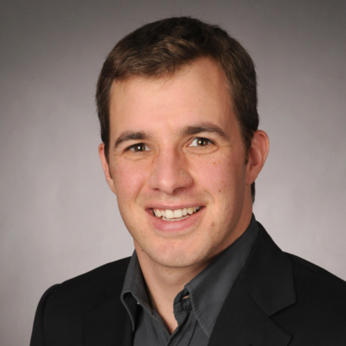 Dr. Karsten Rauss