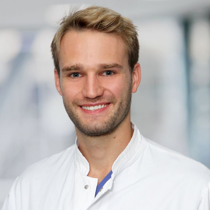 Dr. med. Dr. med. univ. Daniel Vogl