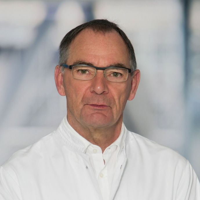 Dr. Dietmar Stüker