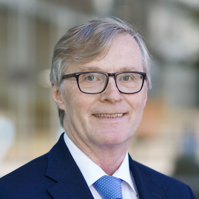 Prof. Dr. Michael Hofbeck