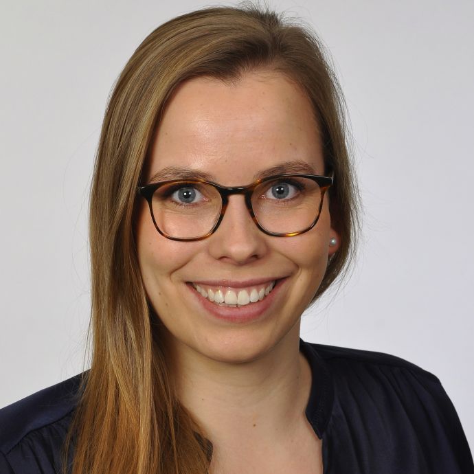 Frau Rabea Höper