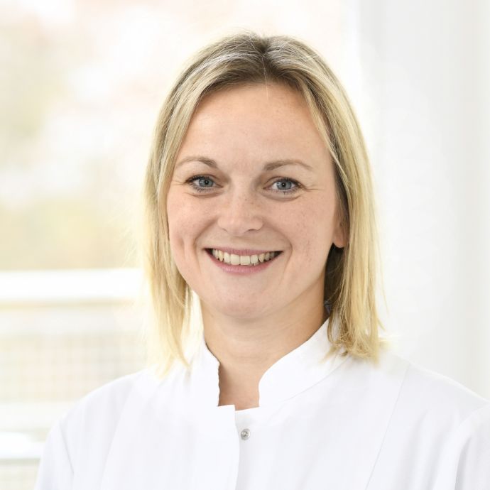 Dr. med. Stephanie Hübner