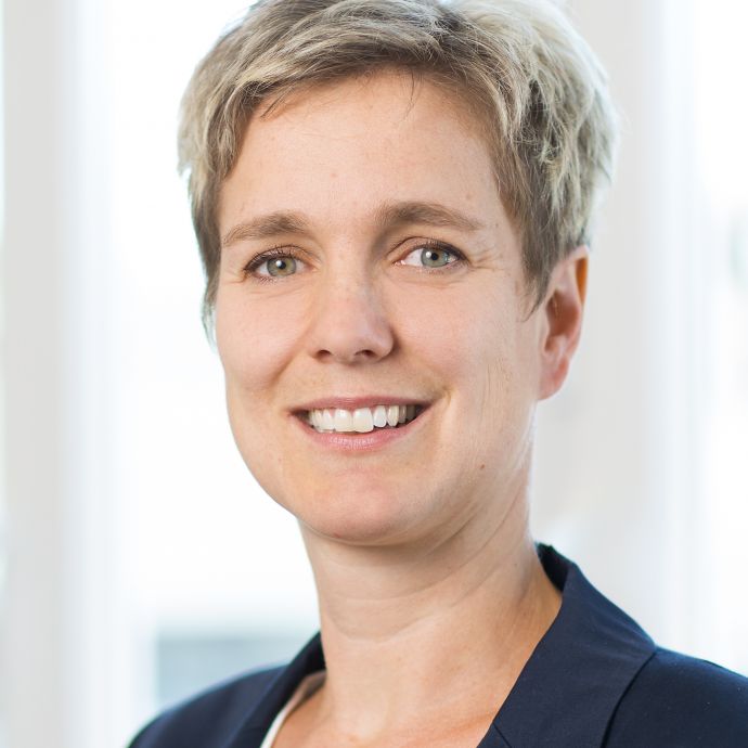 Dr. rer. nat. Carola Reinhard