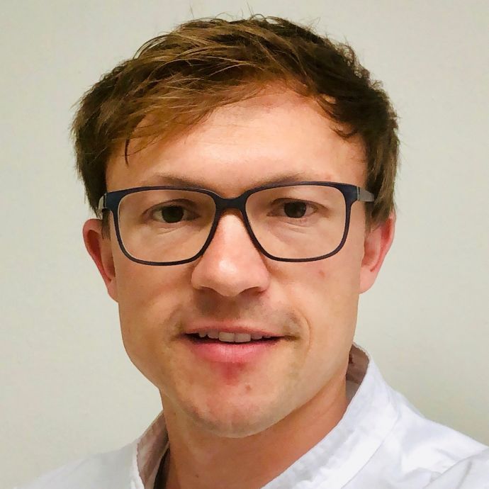 Dr. Sebastian Jonas Saur