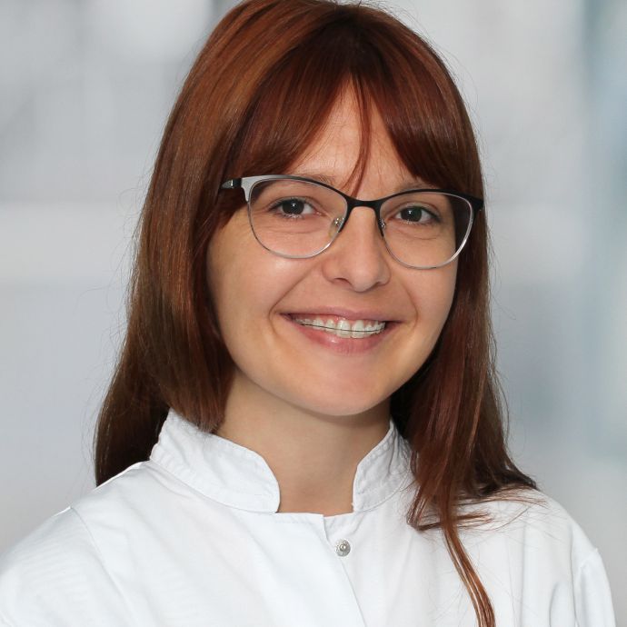  Ereblina Salihu
