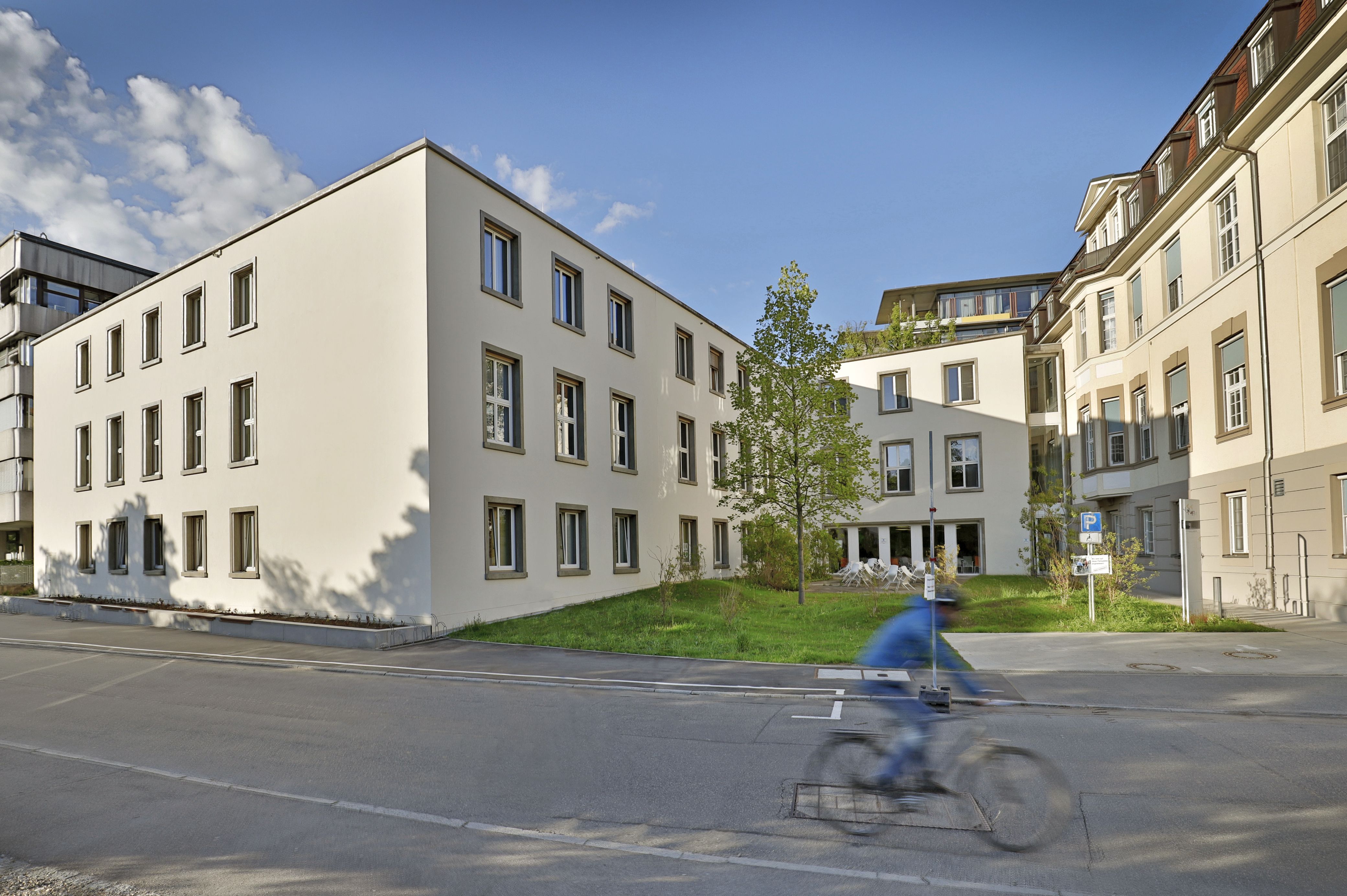 UniversitätsHautklinik Tübingen erweitert Städtebaulich gelungenes