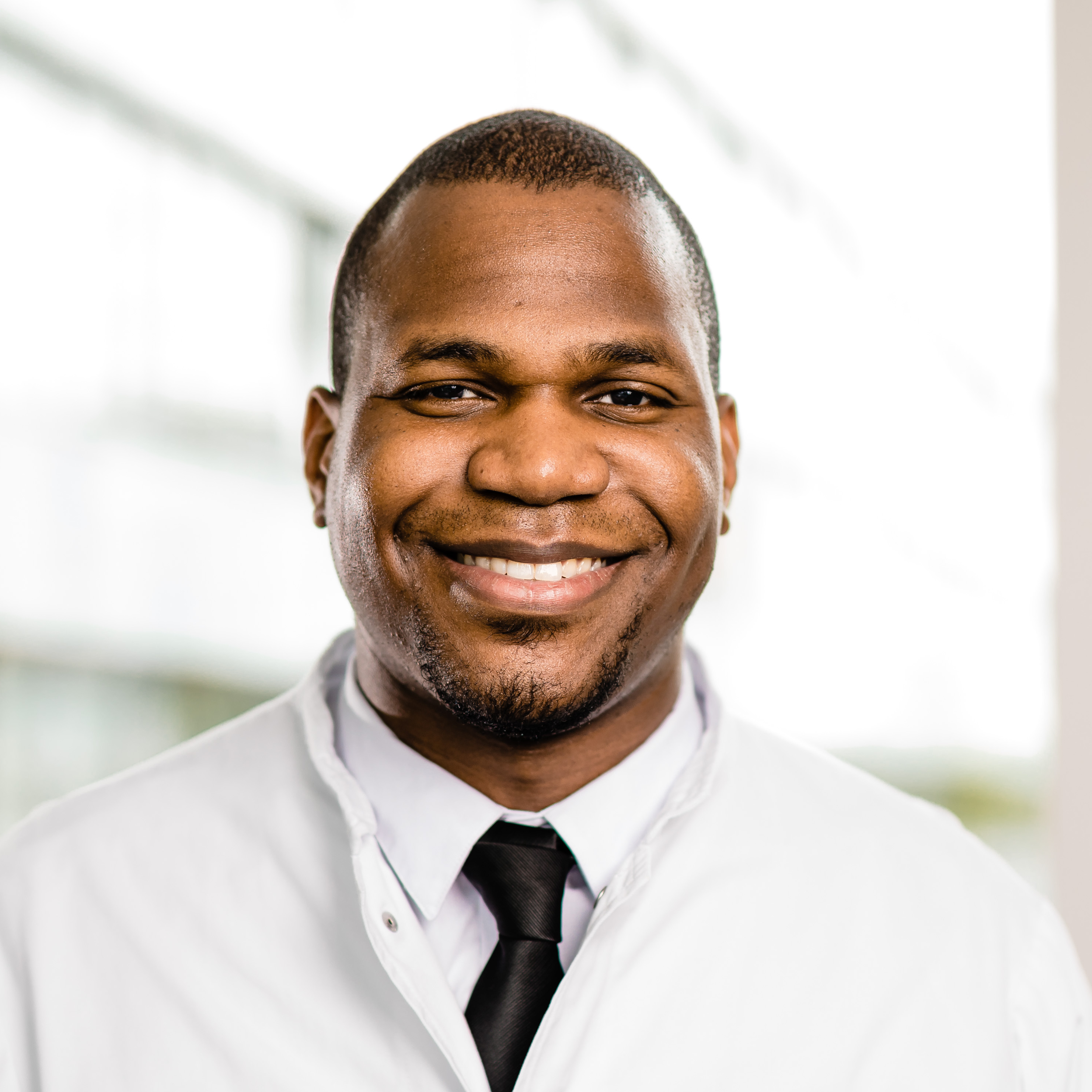 Dr. med. Patrick Groga-Bada