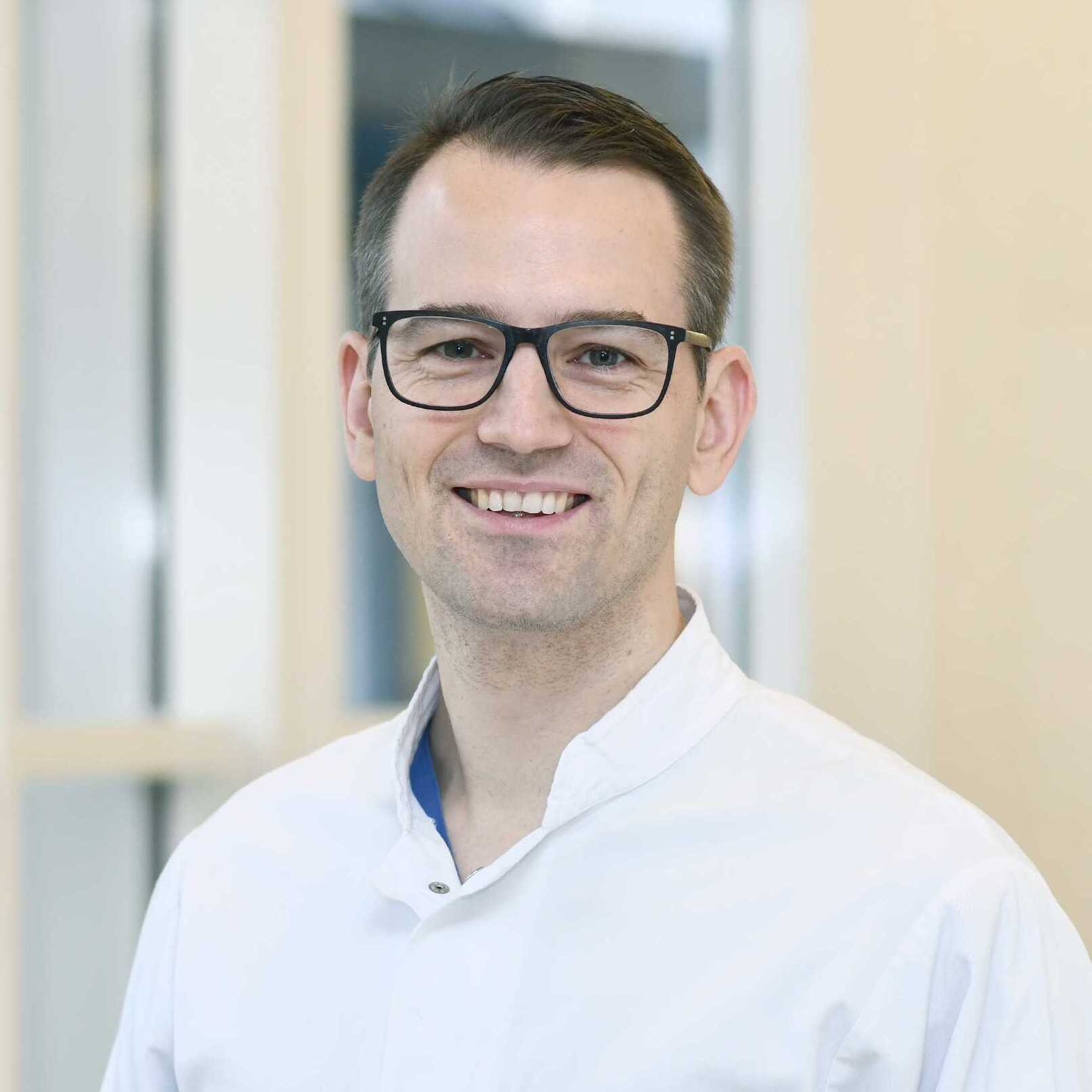 Dr. med. Dipl. Wi.-Ing. (FH) Christoph Salewski