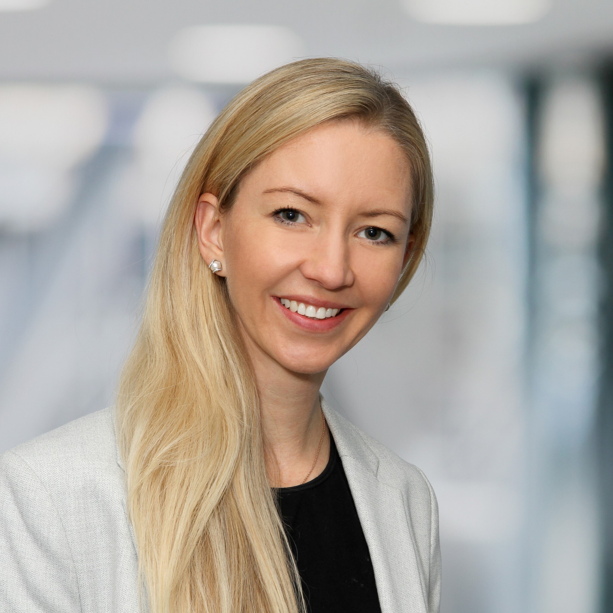 Dr. Isabel Brandhorst