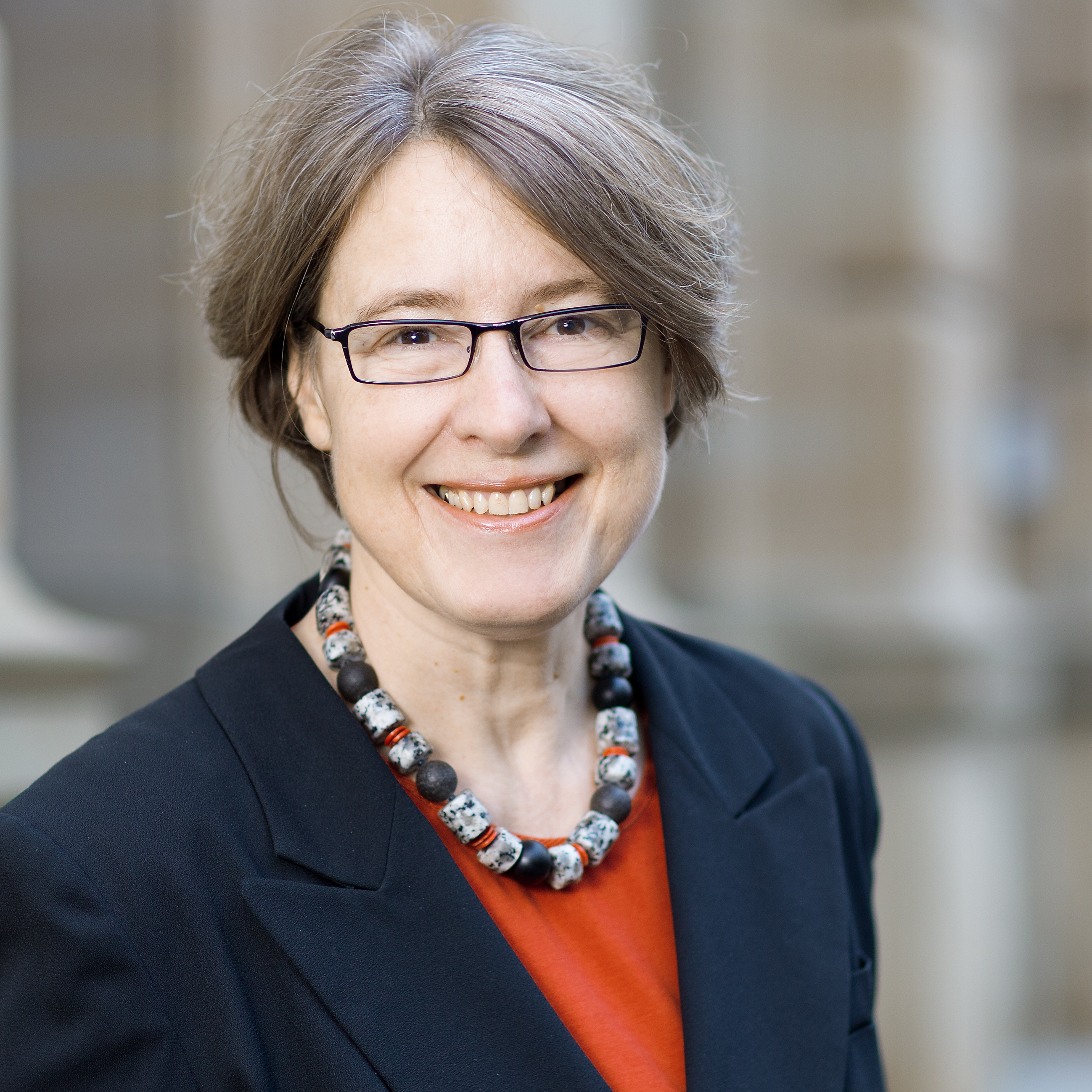 Prof. Dr. Annette Staebler