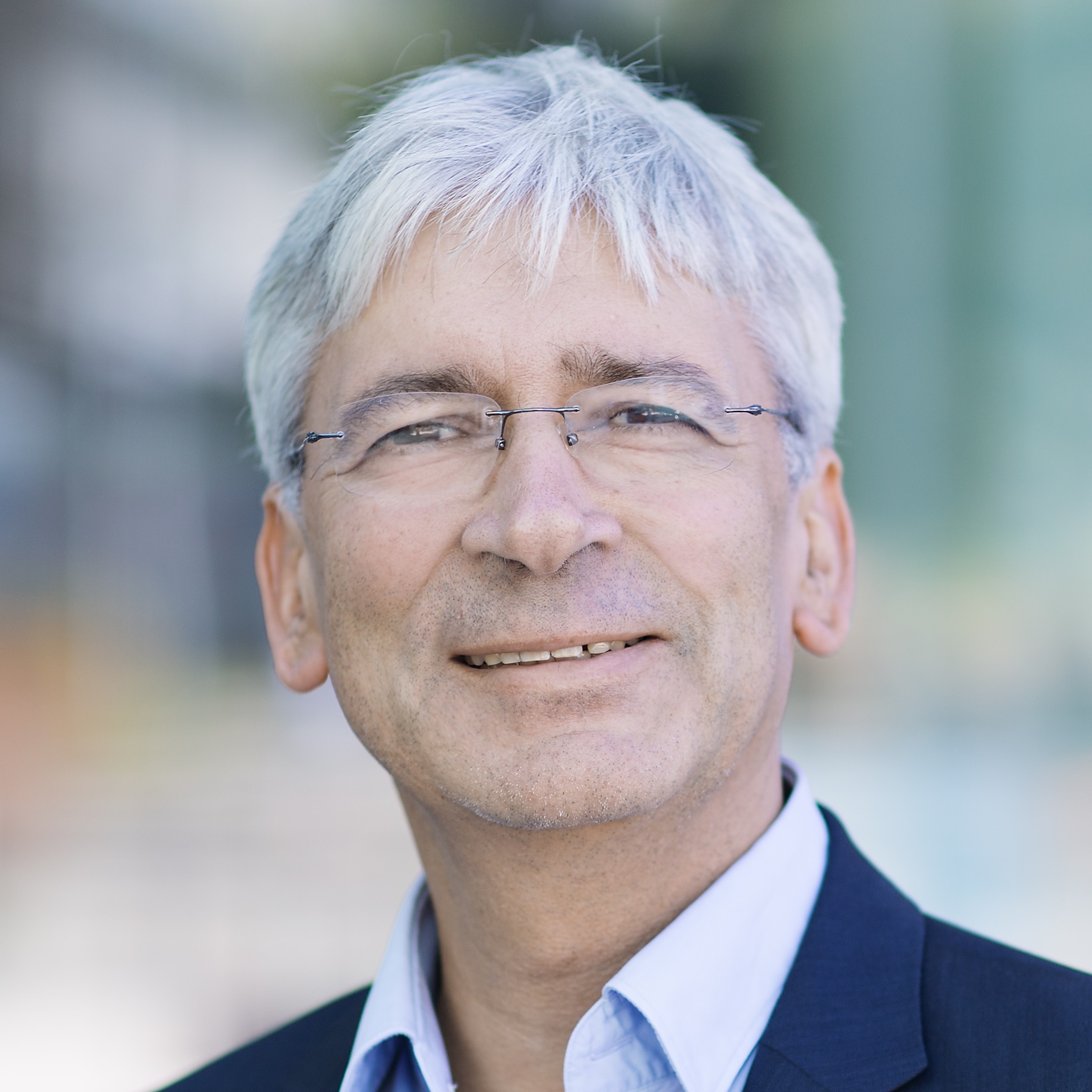 Apl. Prof. Dr. Anil Batra