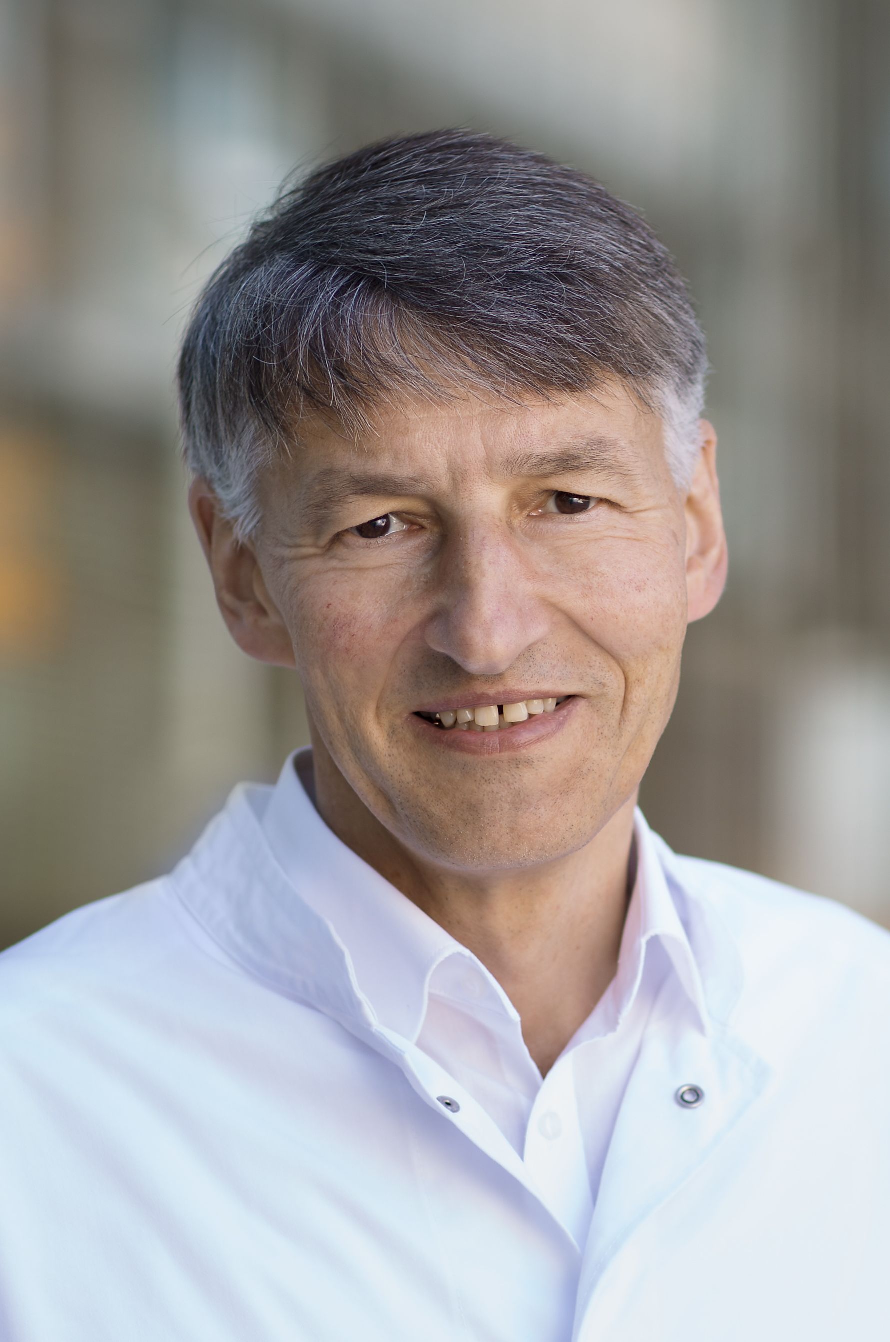 Prof. Dr. Ludger Johannes Schöls