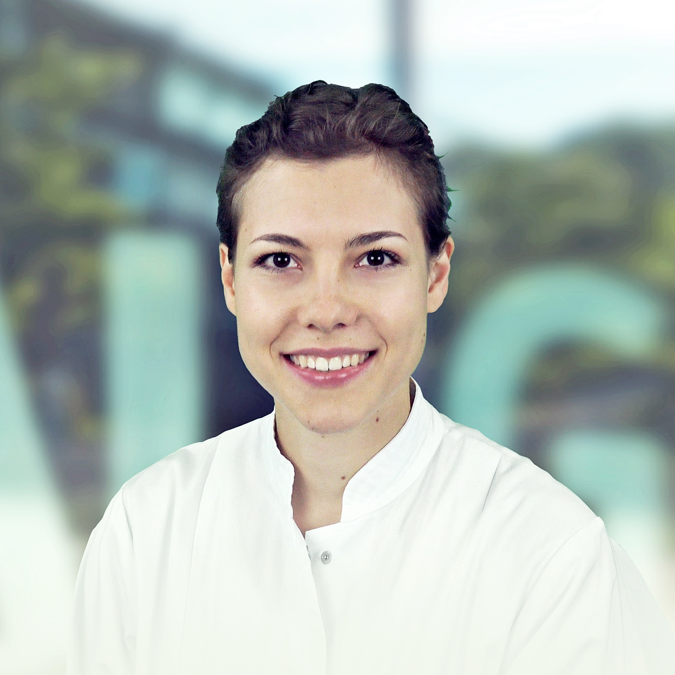 Dr. Bettina von Lukowicz