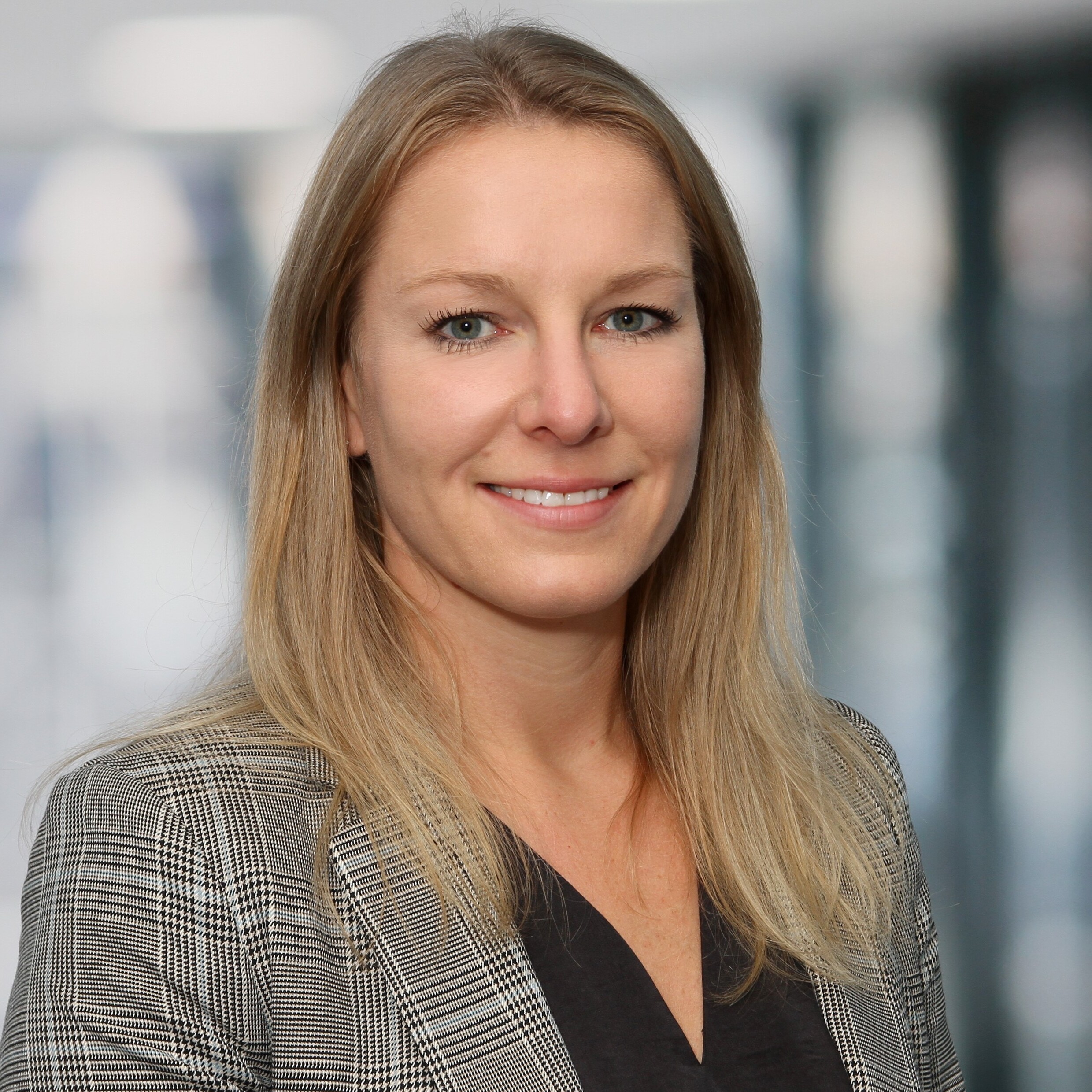 Frau M. A. Annika Kristin Alt