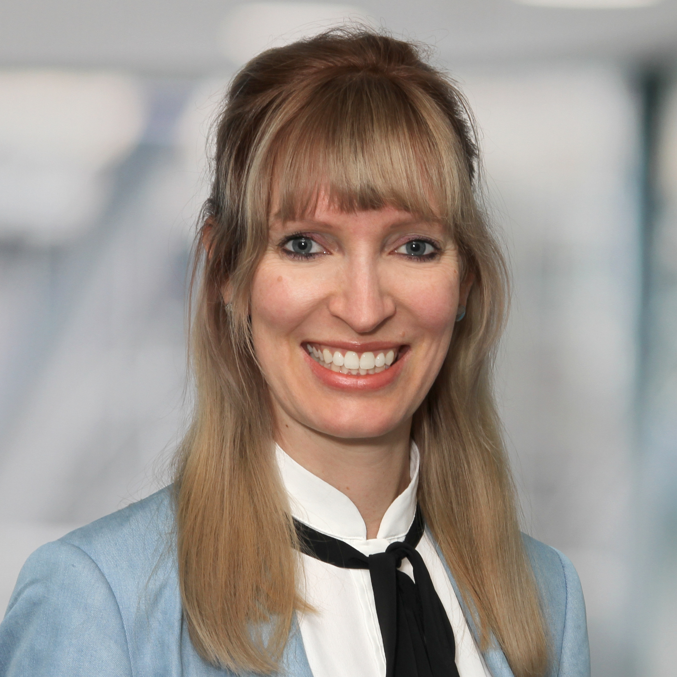 Dr. Daniela Fröhlich