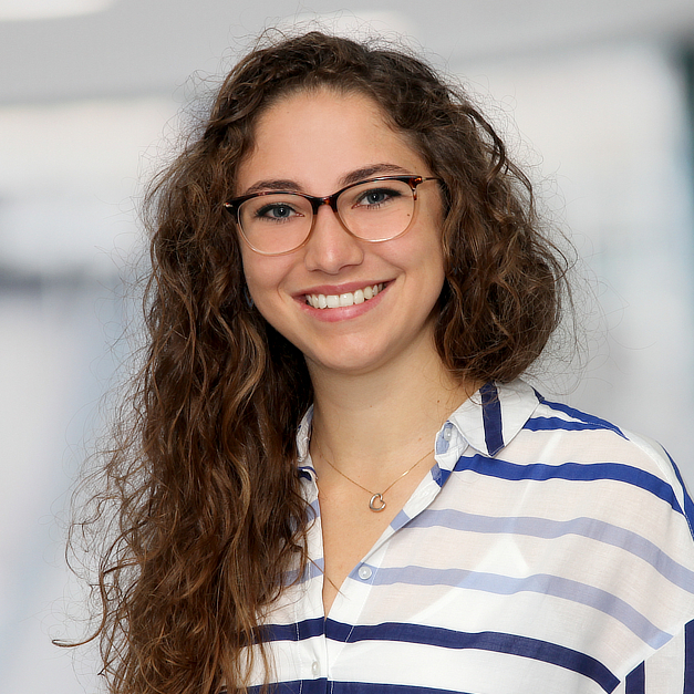 Frau Sophia Scheuermann