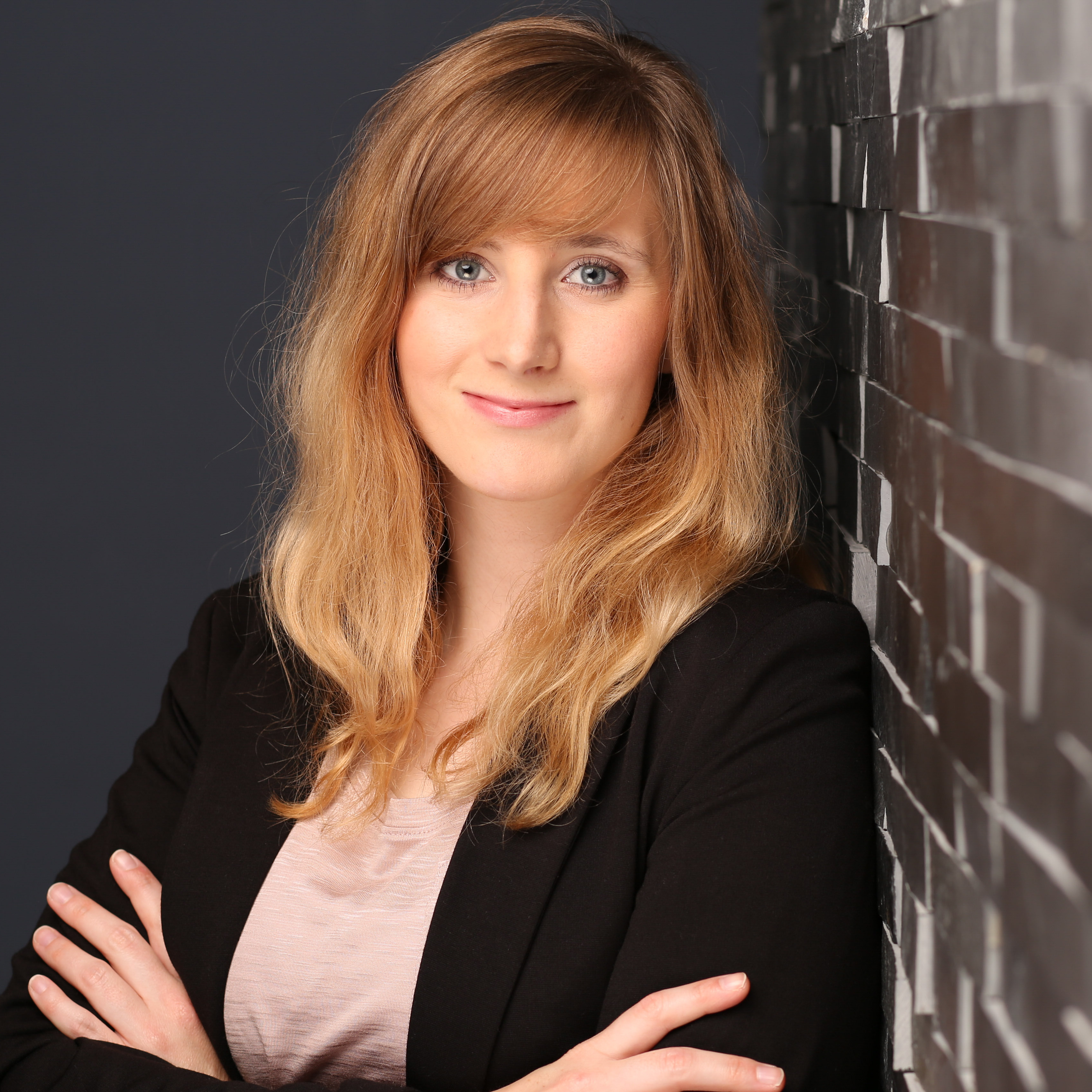 Frau Julia-Astrid Moldt