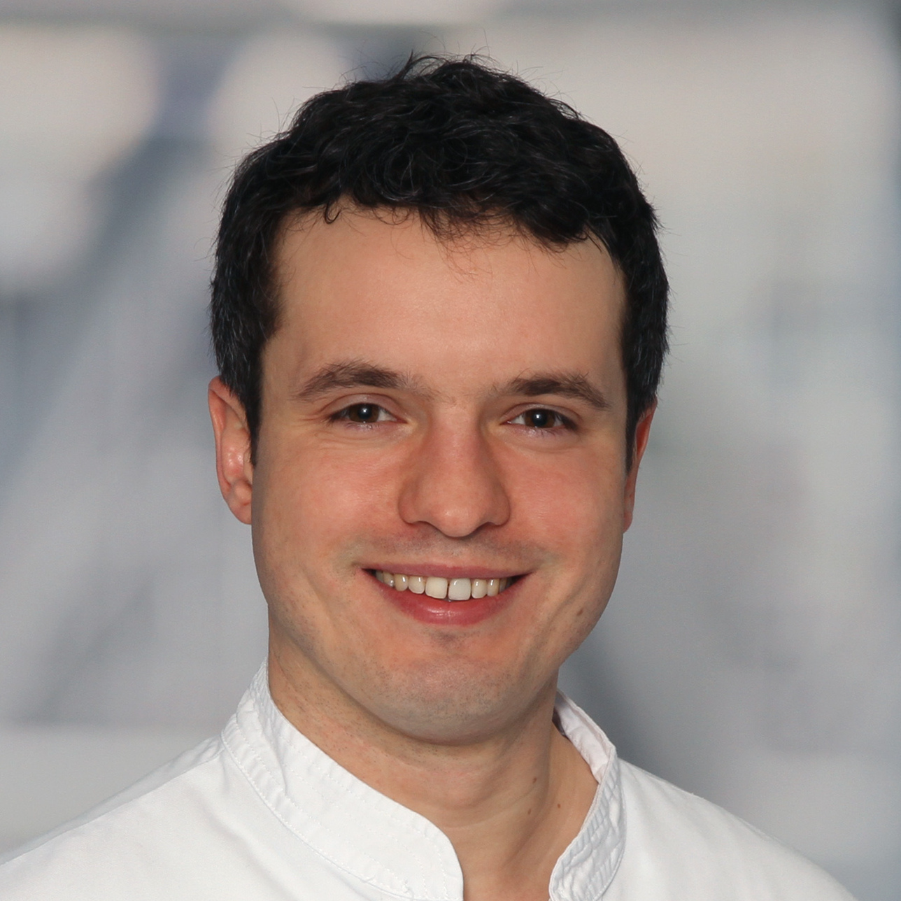 Dr. Aleksander Kielbik