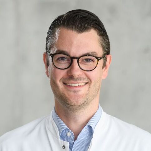 Dr. med. Christoph K. W. Deinzer, MHBA