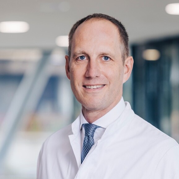 Univ.-Prof. Dr. Dr. Bernd Lethaus, MHBA