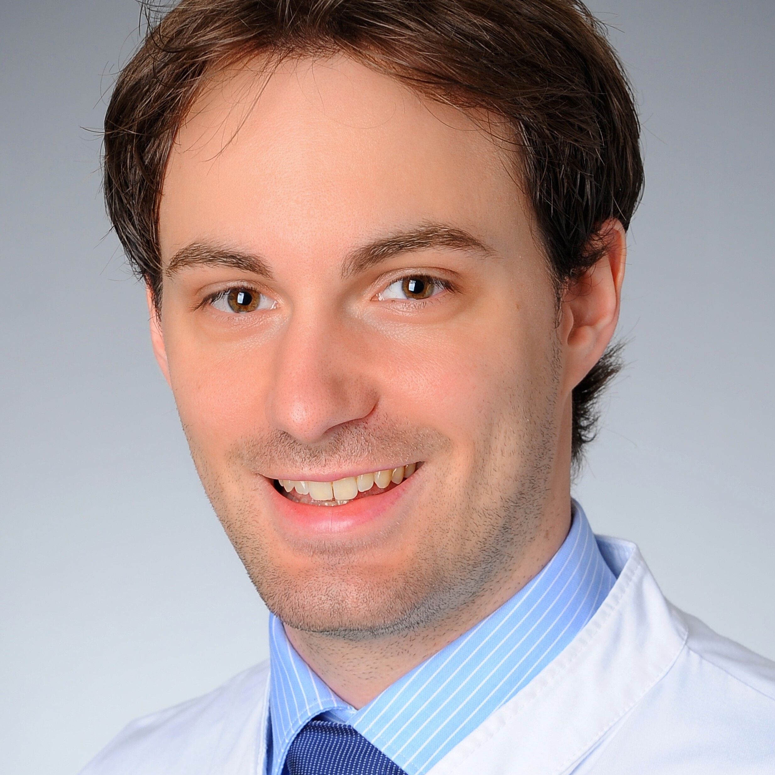 Herr Dr. med. Felix Berlth