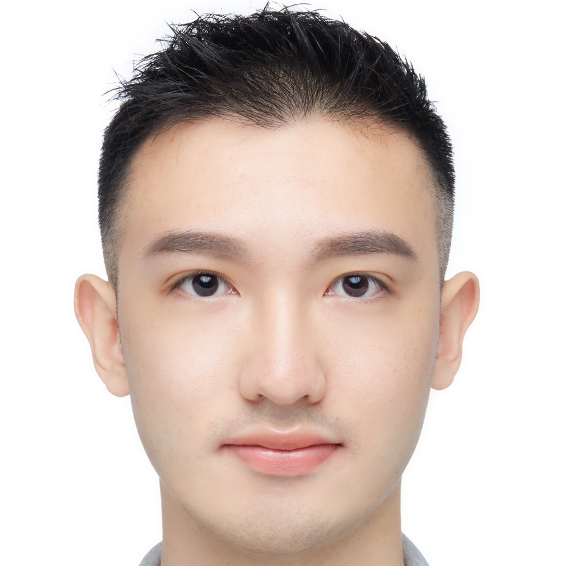 Herr Albert Ying-Po Yang