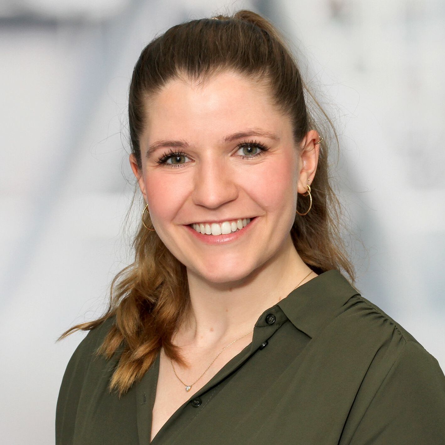 Frau Janina Blay-Falkenhahn