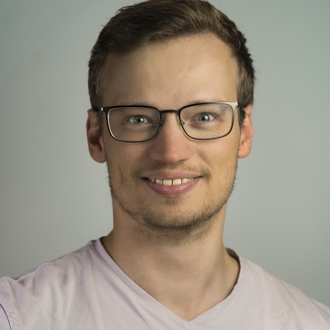 Herr Tobias Löffler