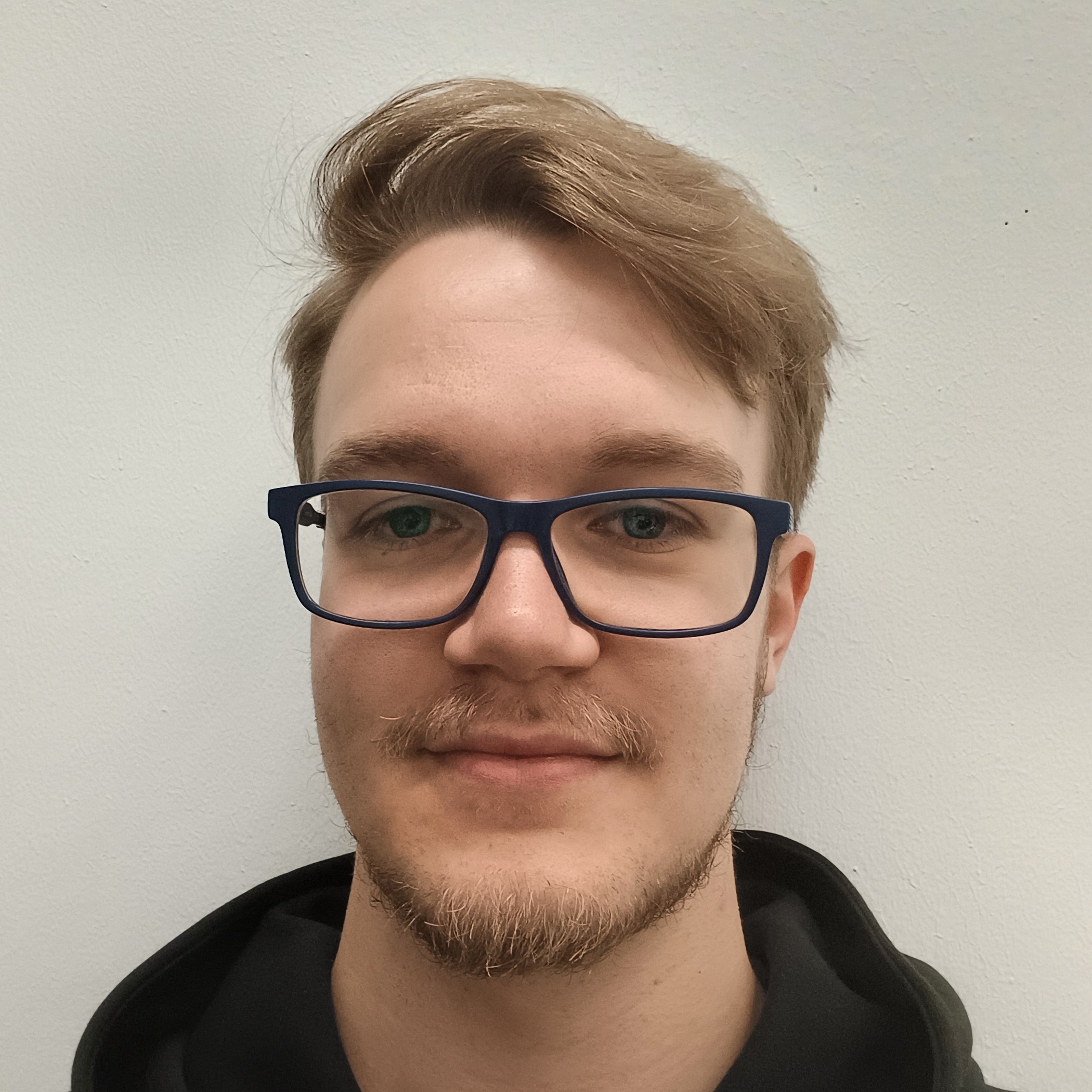 Herr Julian Dörenberg