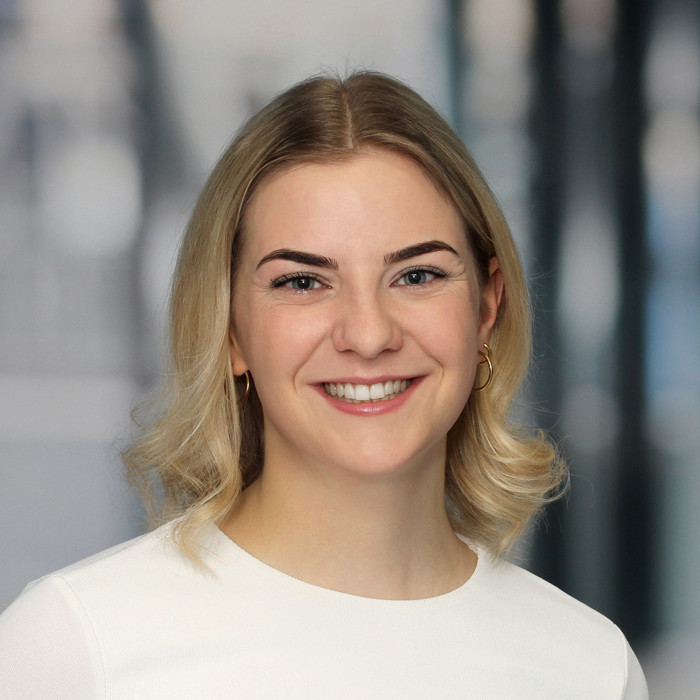 Frau Stella Wäschenbach