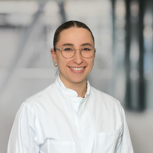 Frau Sina Stähle