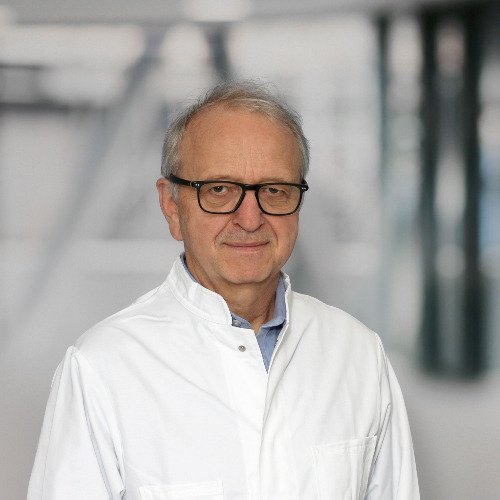 Herr Prof. Dr. med. Stefan Benz